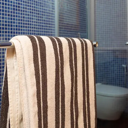 Home In Lisbon Balcony شقة *